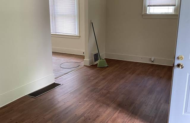 504 South Forest Avenue