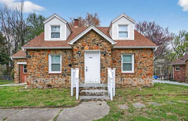 506 Rocky Knoll Rd
