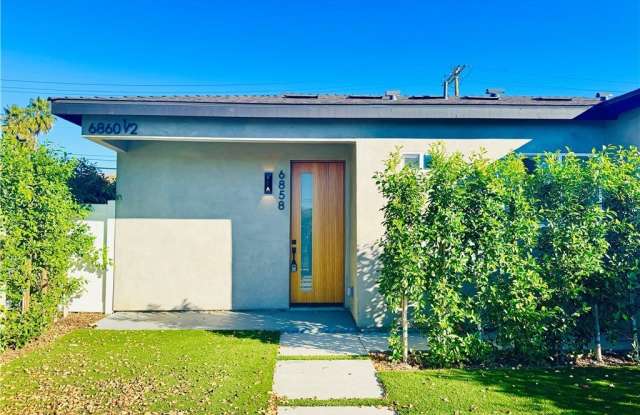 Photo of 6858 Aura Avenue