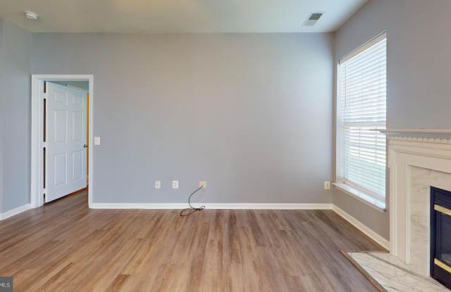 5947 FOUNDERS HILL Drive unit: 103