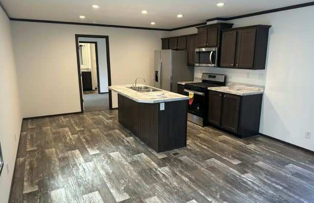 413 Elm Dr