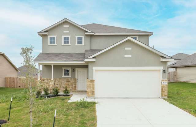 Like-New 4-Bedroom Home with Game Room & Large Private Backyard in New Braunfels