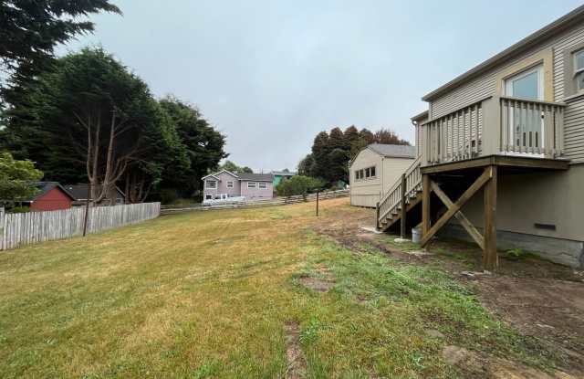 Well located 3/1, garage, laundry room, HUGE yard.