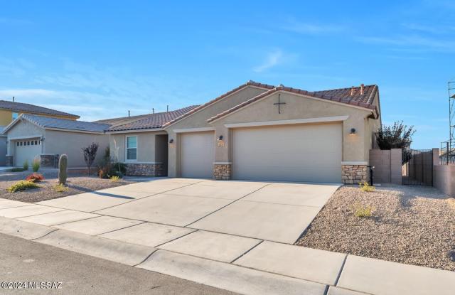 5817 W Indian Sunrise Drive - 5817 West Indian Sunrise Drive, Marana, AZ 85742