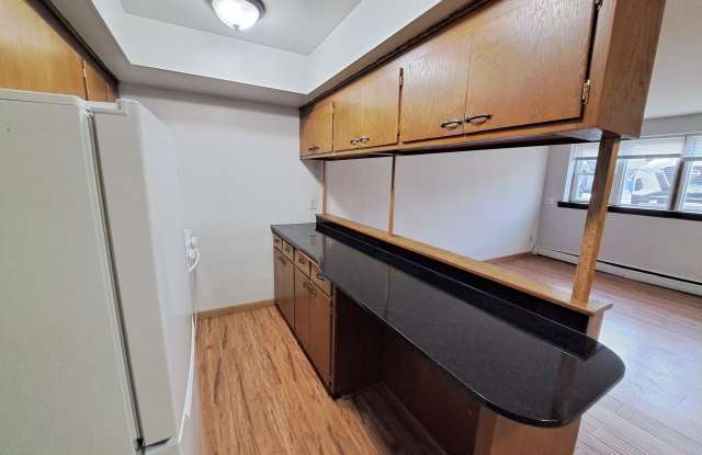 3428 Harriet Apartments