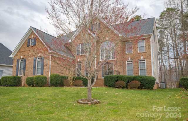 247 Forest Walk Way