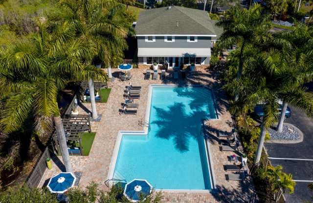 Somerset Palms