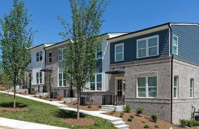 Photo of 369 Skylar Way SE