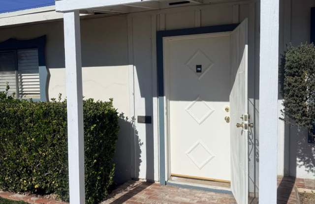 55 plus community One Bed condo for rent Menifee