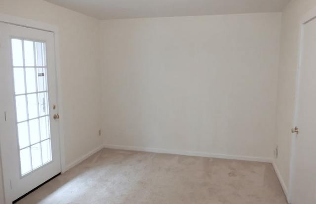 2100 East Ocean View Avenue