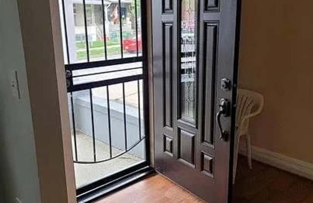 1618 MONTPELIER STREET