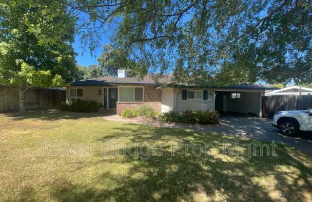 3751 El Ricon Way