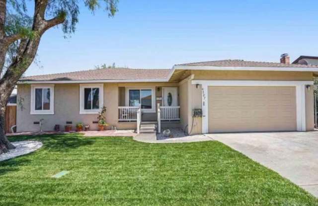 3 Bedroom Single Family Home in Pittsburg - 4387 Hillview Drive, Pittsburg, CA 94565