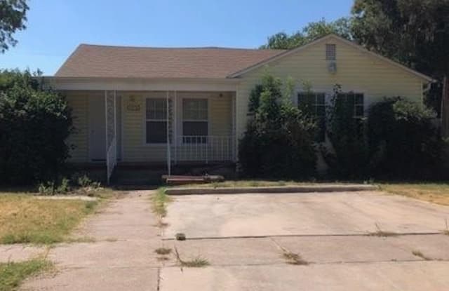 1410 Hickory Street - 1410 Hickory Street, Abilene, TX 79601