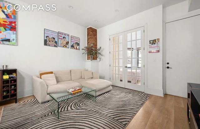 1316 Jefferson Avenue