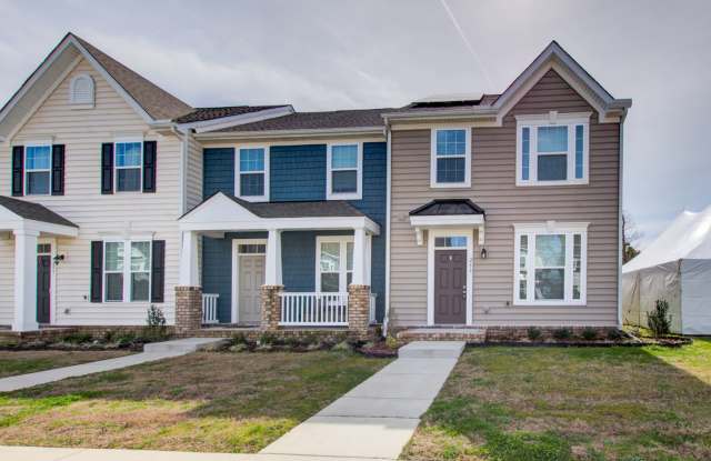 Like New End Unit Townhome, 3 Bed 2.5 Bath - 255 Goldenstar Lane, Portsmouth, VA 23701