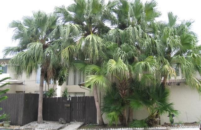 6517 SW 112th Pl - 6517 Southwest 112th Place, Kendall, FL 33173