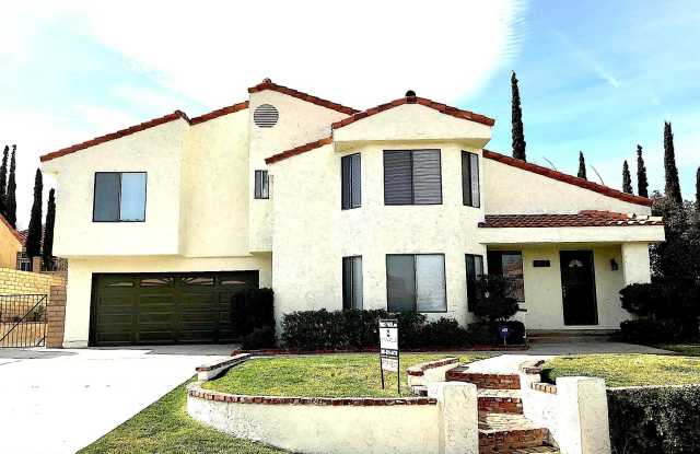 38343 W 5th Place