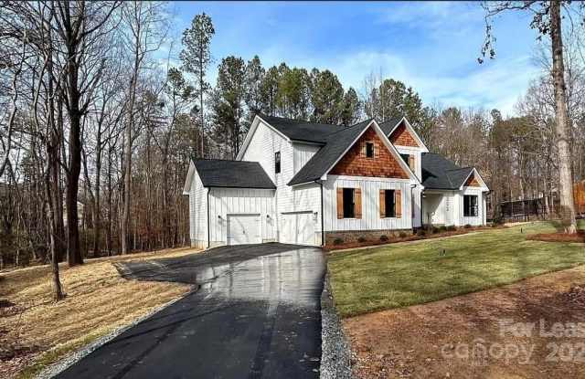 302 Lester Davis Road