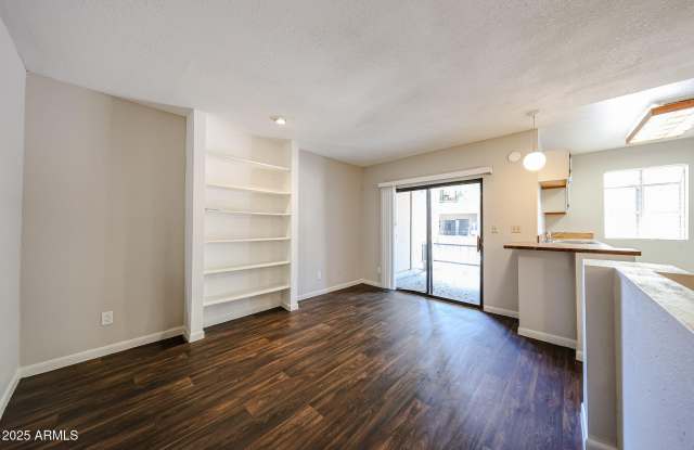 747 S EXTENSION Road