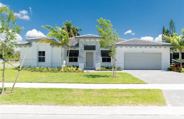 13381 SW 189 St - 13381 SW 189th St, South Miami Heights, FL 33177