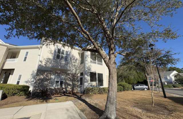 211 Fullford Lane unit: 204