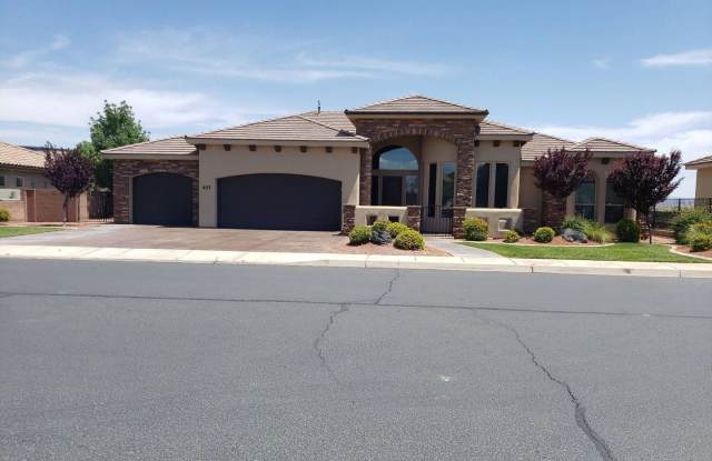 633 S Rainier Dr - 633 Rainier Drive, St. George, UT 84770