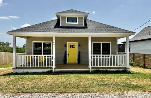 Photo of 407 N Holland St