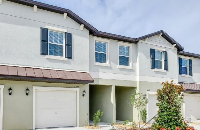 10425 LAVENDER ASTER TRL - 10425 Lavender Aster Trail, Pasco County, FL 33545