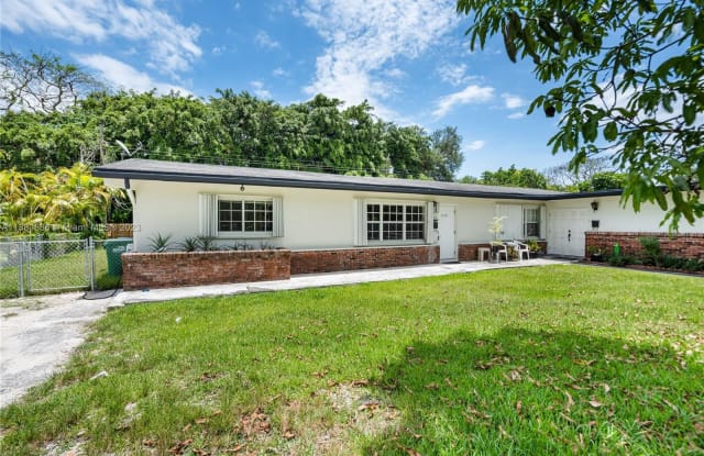 11511 SW 81st Rd - 11511 Southwest 81st Road, Pinecrest, FL 33156