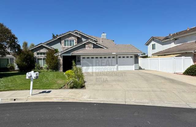 Resort-Style Living in Temecula – Pool Home with Designer Upgrades & 3-Car Garage