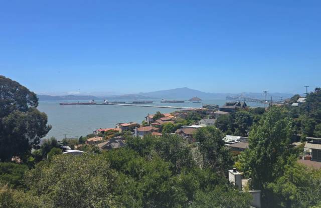 421 Golden Gate