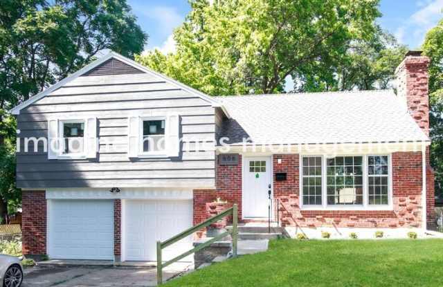 Photo of 606 East 110th Terrace