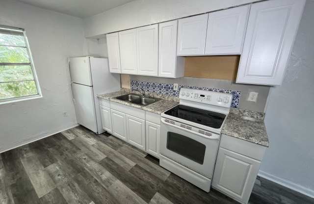 Photo of 3235 NW 48th St. #3235