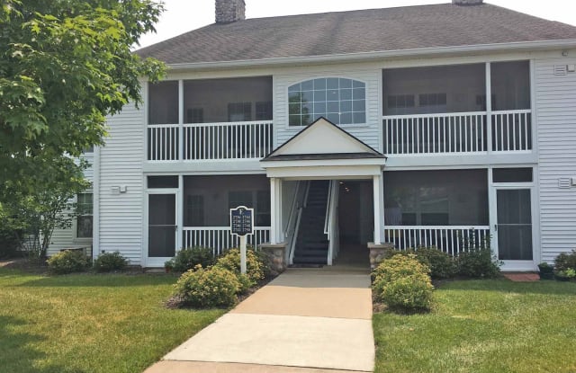 2746 S Knightsbridge Cir - 2746 South Knightsbridge Court, Ann Arbor, MI 48105