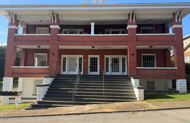 107 Charles St Greeneville TN 37743