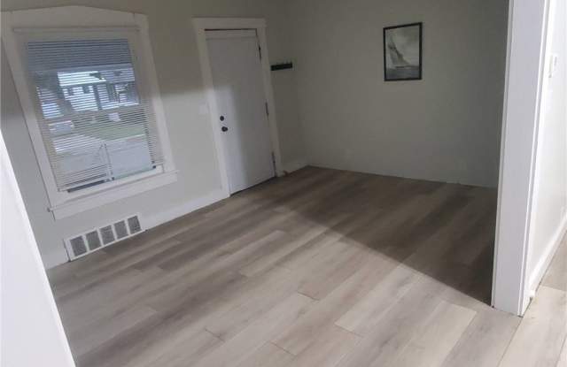 12335 Forest Grove Avenue