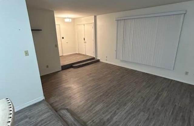 4865 N Granite Reef Road