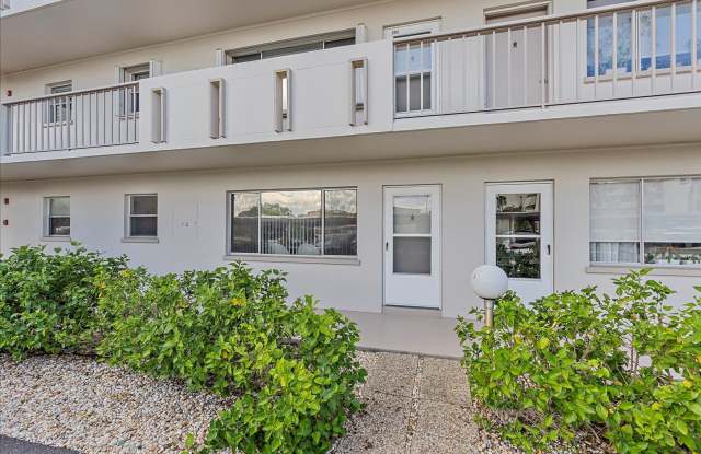 Furnished Rental – 1BD/1BA Condo in Ironwood-Pinebrook