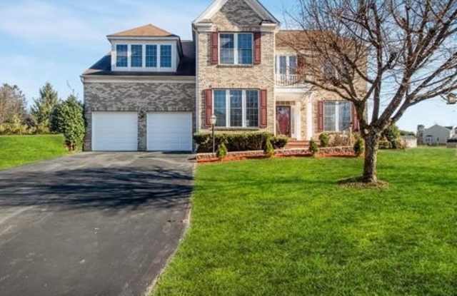 15309 LIONS DEN Road