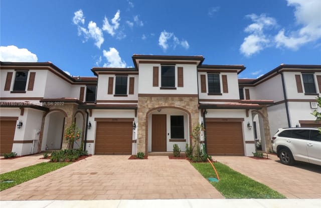 10394 W 34 ct - 10394 W 34 Ct, Hialeah, FL 33018