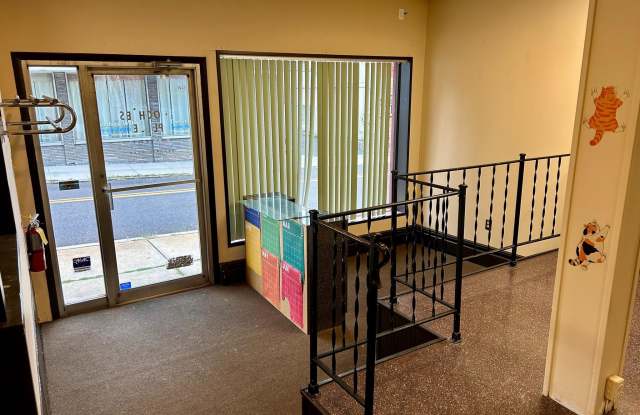 79 N CHARLOTTE Street