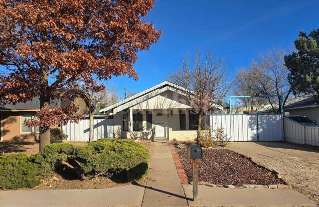 Photo of 1307 Gidding Street