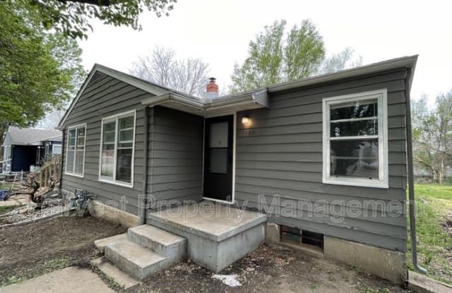 1733 S Roosevelt - 1733 South Roosevelt Street, Wichita, KS 67218