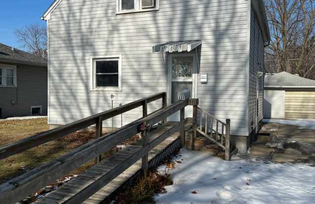 3 Bedroom 2 Bathroom Home
