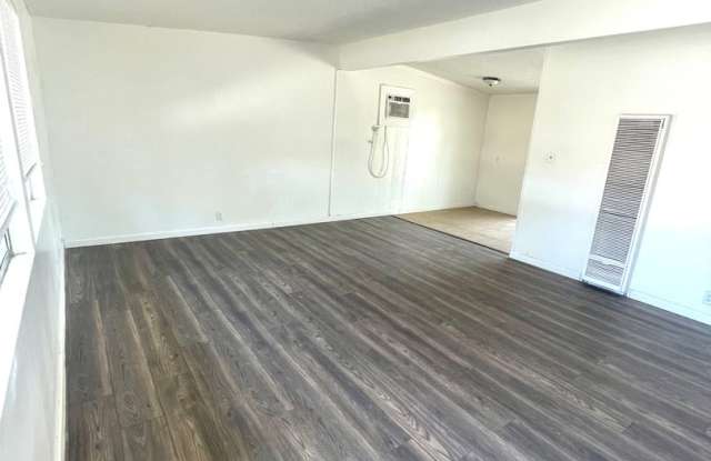 Nice Neighborhood 3 bedroom 1 Bath with 2 car garage