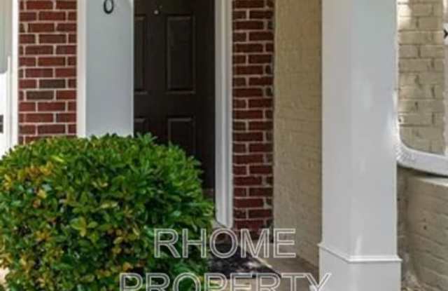 6240 Sawtooth Oak Court SE