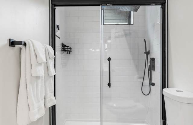 1221 East Emma Drive