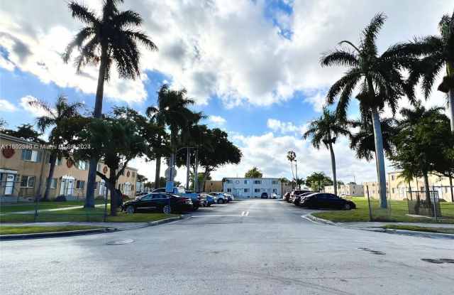 8460 NW 4th Ct