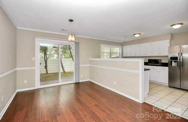 1200 Lattimore Street